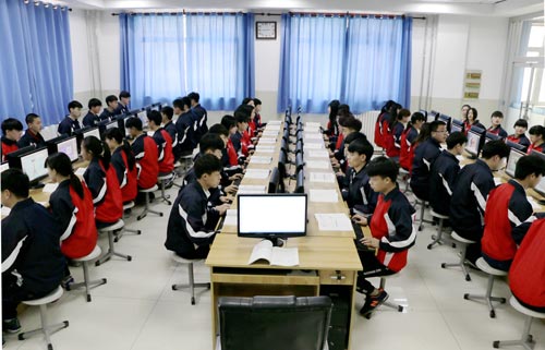 河北商貿學校2016年3+2招生專業解析 計算機專業及更多選擇